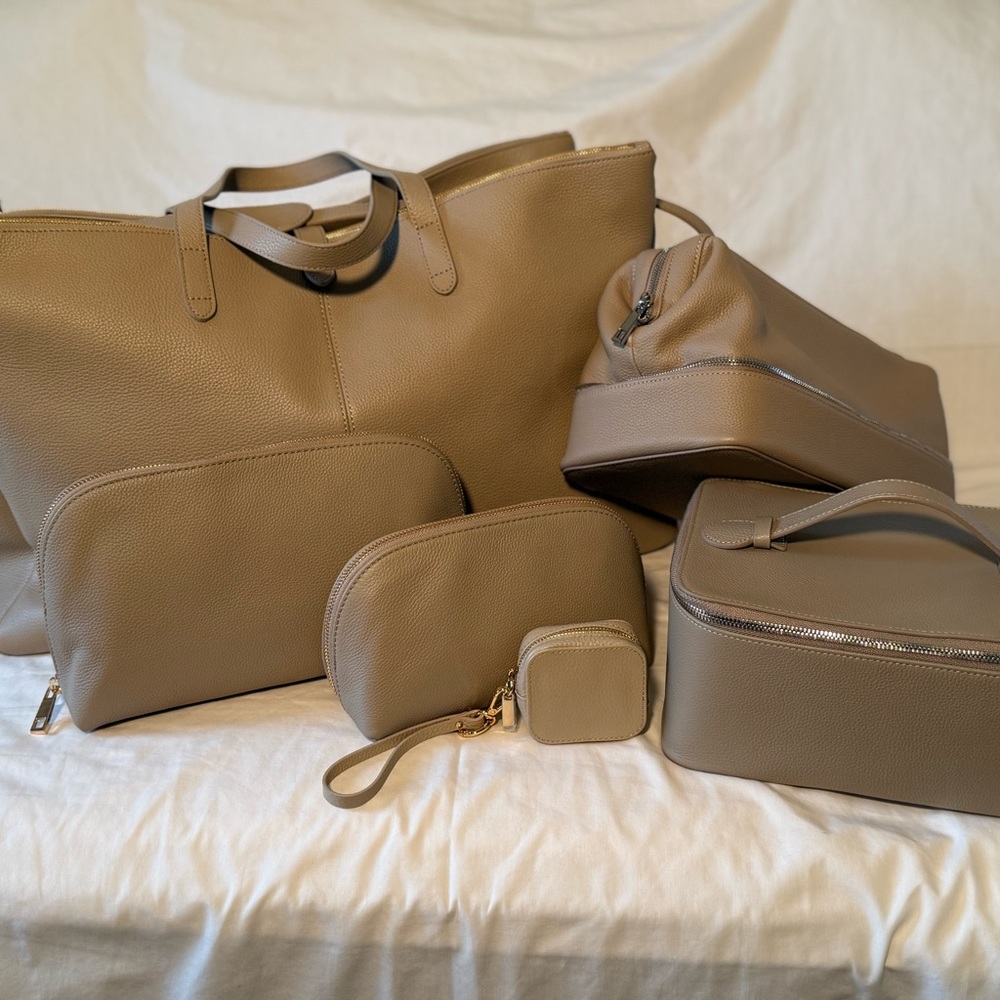 Quince Italian Leather Travel Set in taupe